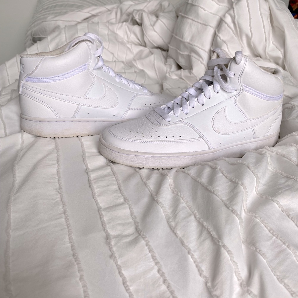 Nike high top air forces: hardly worn
